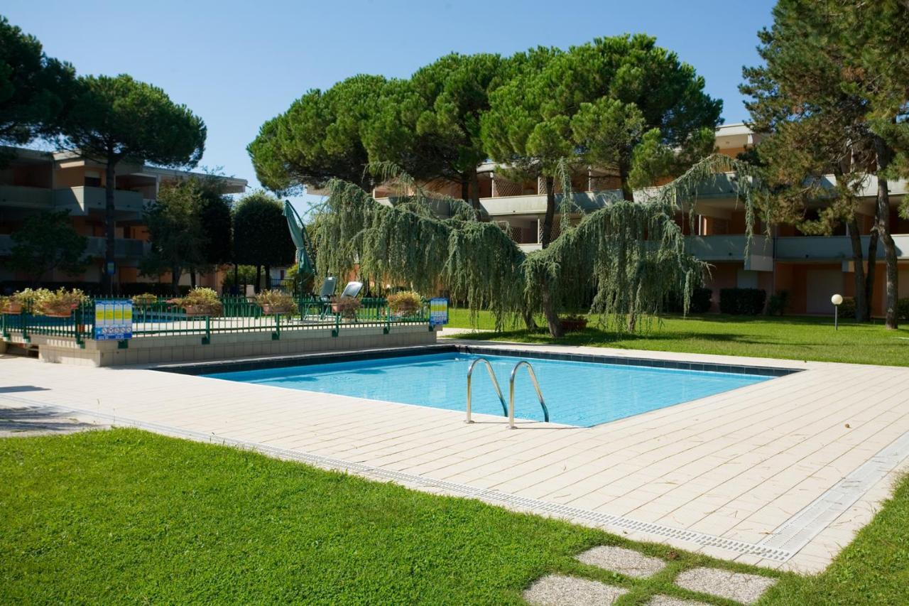 Solarium/Piscina Vila Bibione Exterior foto